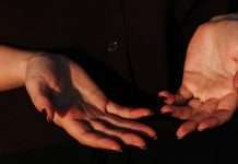 Los brazos de Dios están abiertos